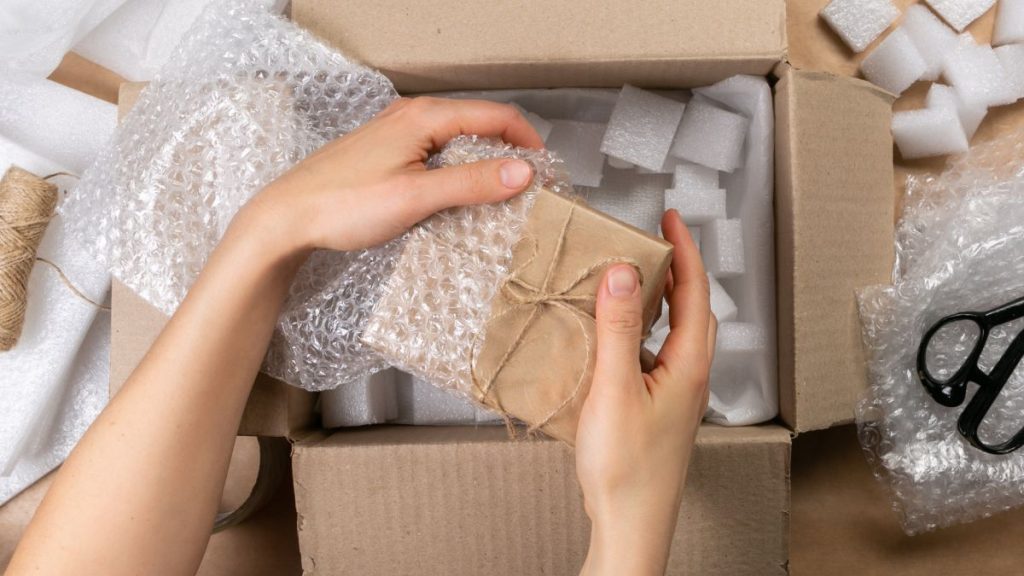 7 langkah persiapan kirim atau packing paket